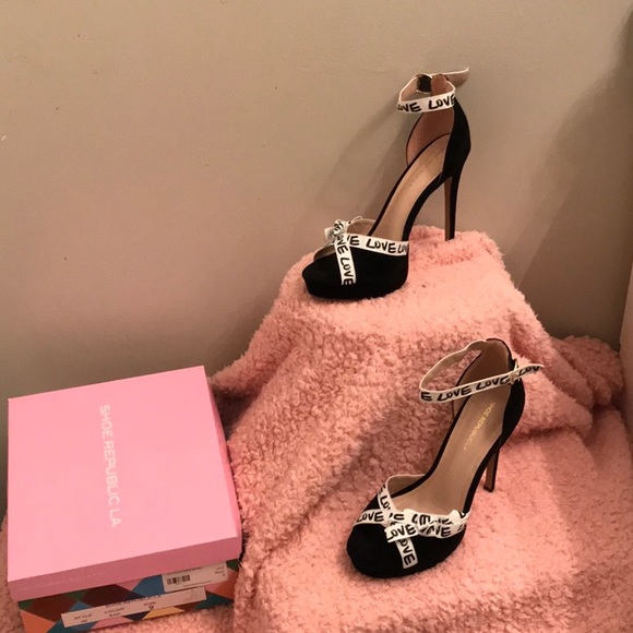 Heels - Picture 1 of 1